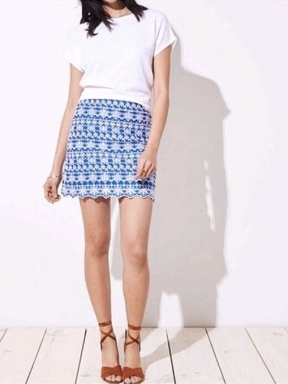 LOFT scallop embroidered mini skirt 8